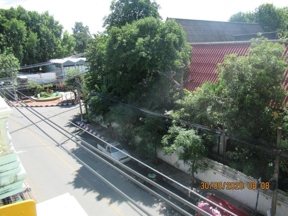 Jay Guesthouse And Restaurant (Adults Only) Chiang Mai Exteriör bild
